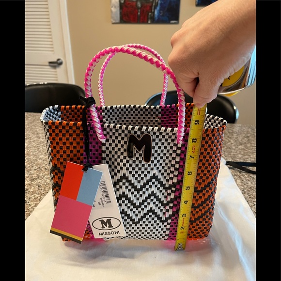 MISSONI 🎁CHRISTMAS SALE 🎁 Tote Bag—woven-stripe bag—NWT - Picture 12 of 17